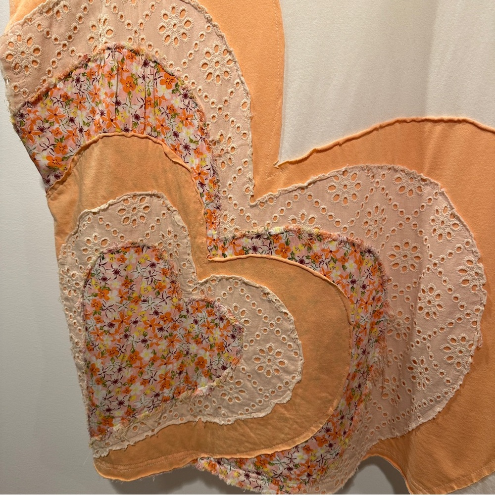 Oli & Hali Boutique Short Sleeve Top with Cream/Orange Accents - oversized fit - Picture 3 of 7